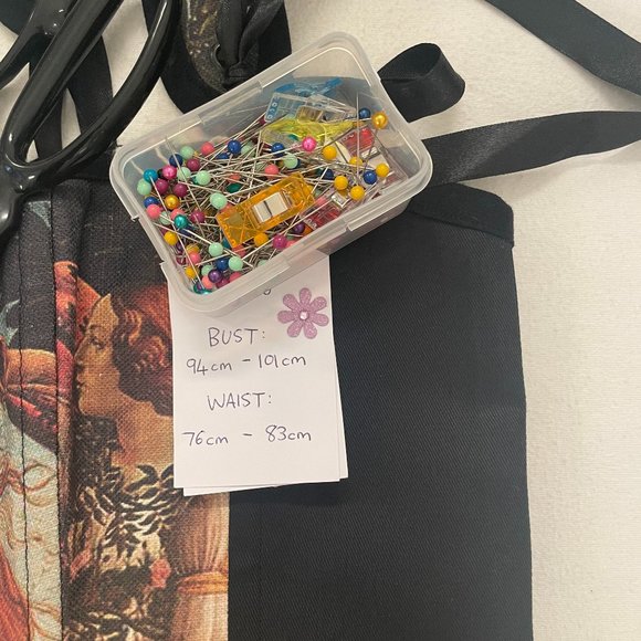 fashionable Corset - Picture 4 of 9